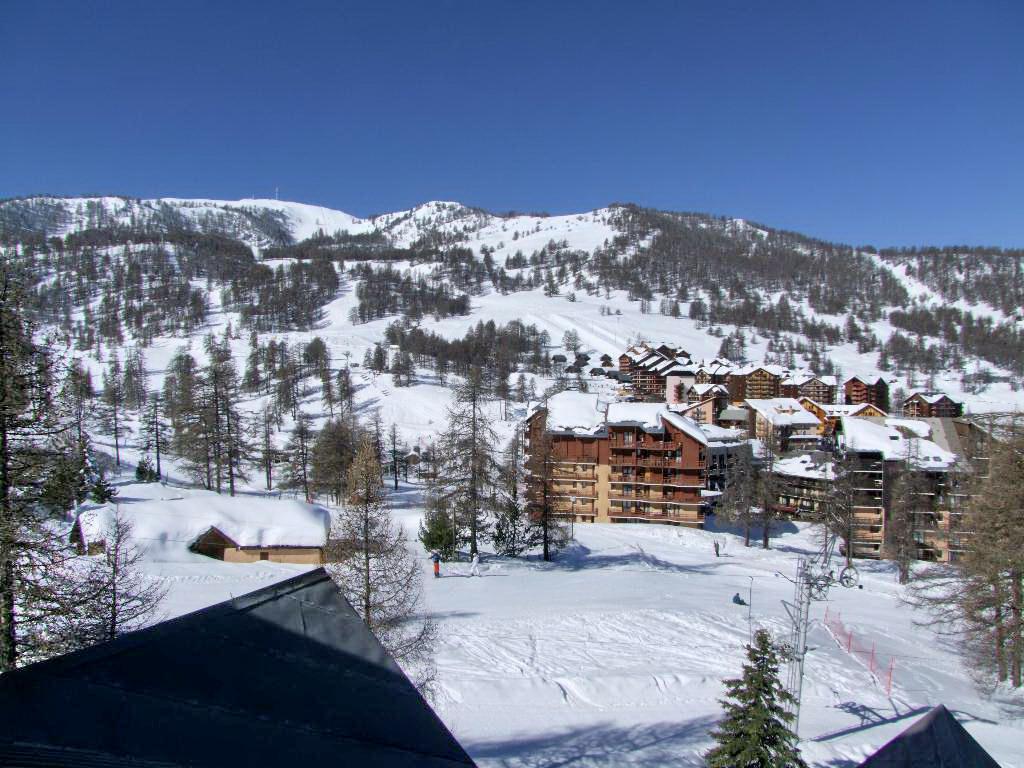 Vue de la terasse coté piste 3
